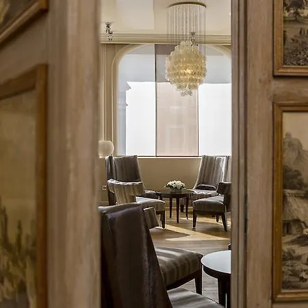 Western Grand De Bordeaux Hotell 3*
